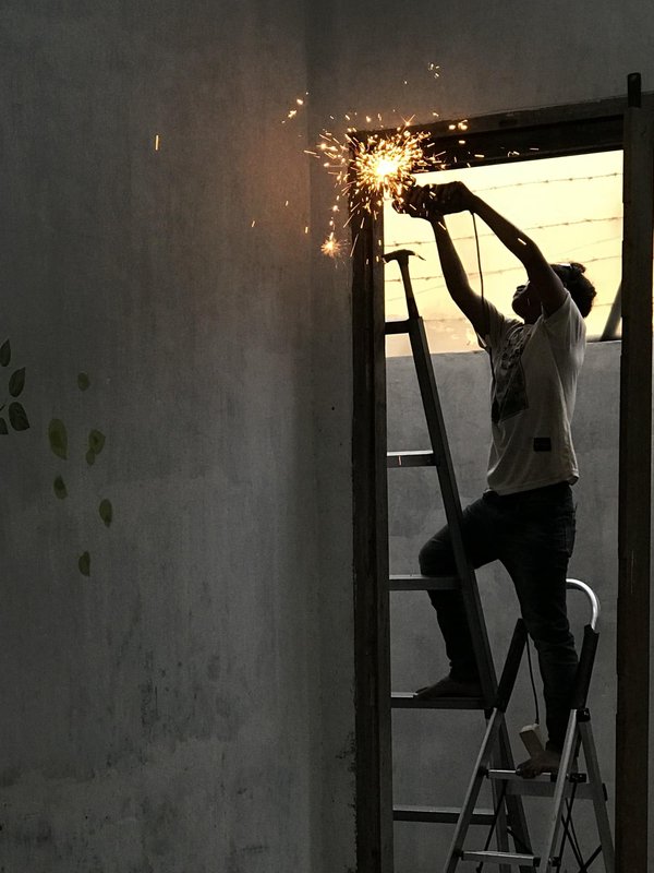 Porte blindée DIY : analyse des risques et solutions de sécurité efficaces