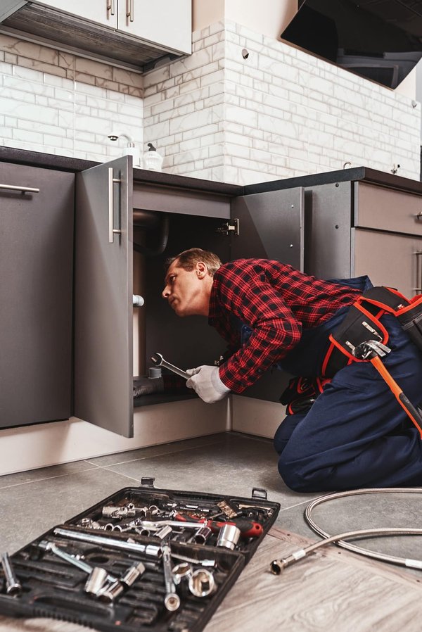 Quel bricoleur choisir pour les petits travaux?