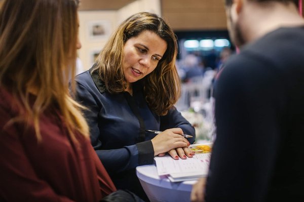 Quels sont les éléments clés d'un SMS de fidélisation convaincant?