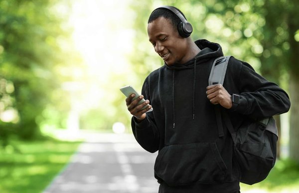 Iphone 13 reconditionné : économisez et restez branché